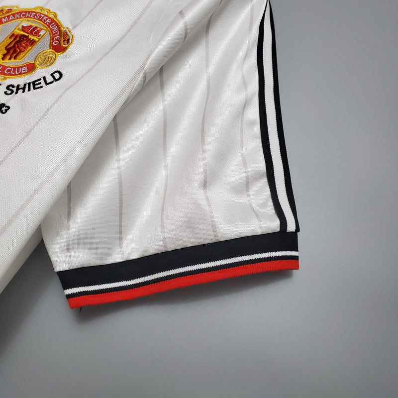 MANCHESTER UNITED II 1983 HOMBRE (RETRO) - TIENDA DEL JUGADOR