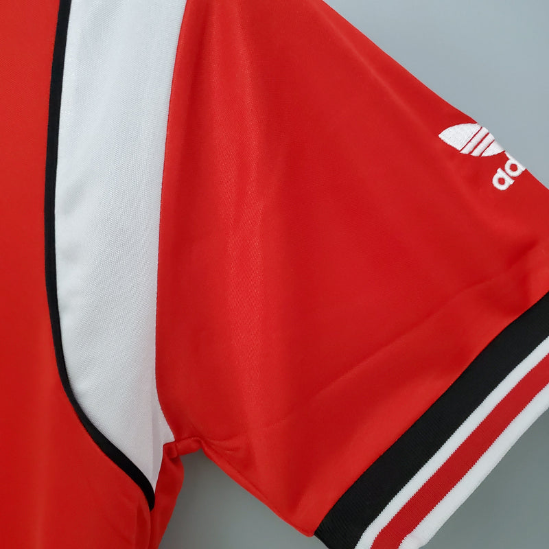 MANCHESTER UNITED I 1985 HOMBRE (RETRO) - TIENDA DEL JUGADOR