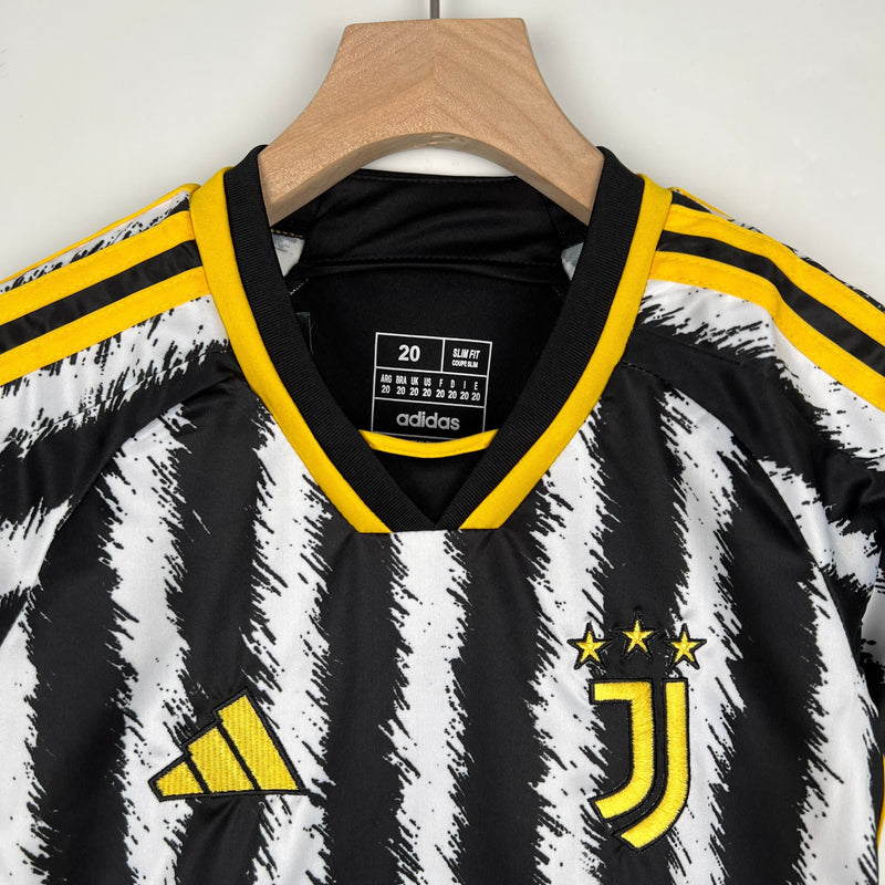 JUVENTUS I 23/24 CONJUNTO INFANTIL - TIENDA DEL JUGADOR