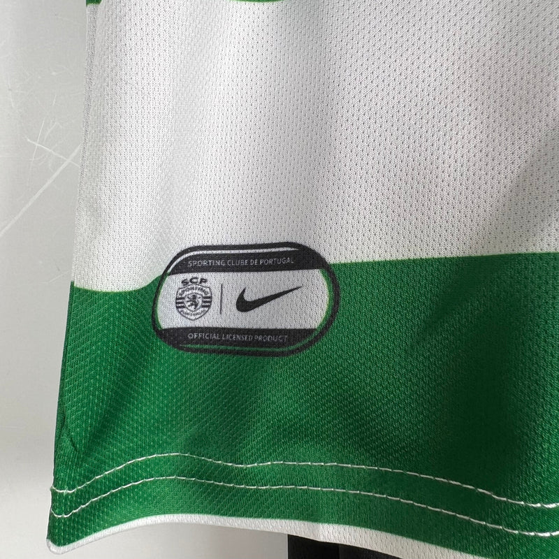 SPORTING LISBOA I 23/24 CONJUNTO INFANTIL - TIENDA DEL JUGADOR